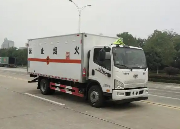昌洒镇爆破器材运输车可以上高速吗？