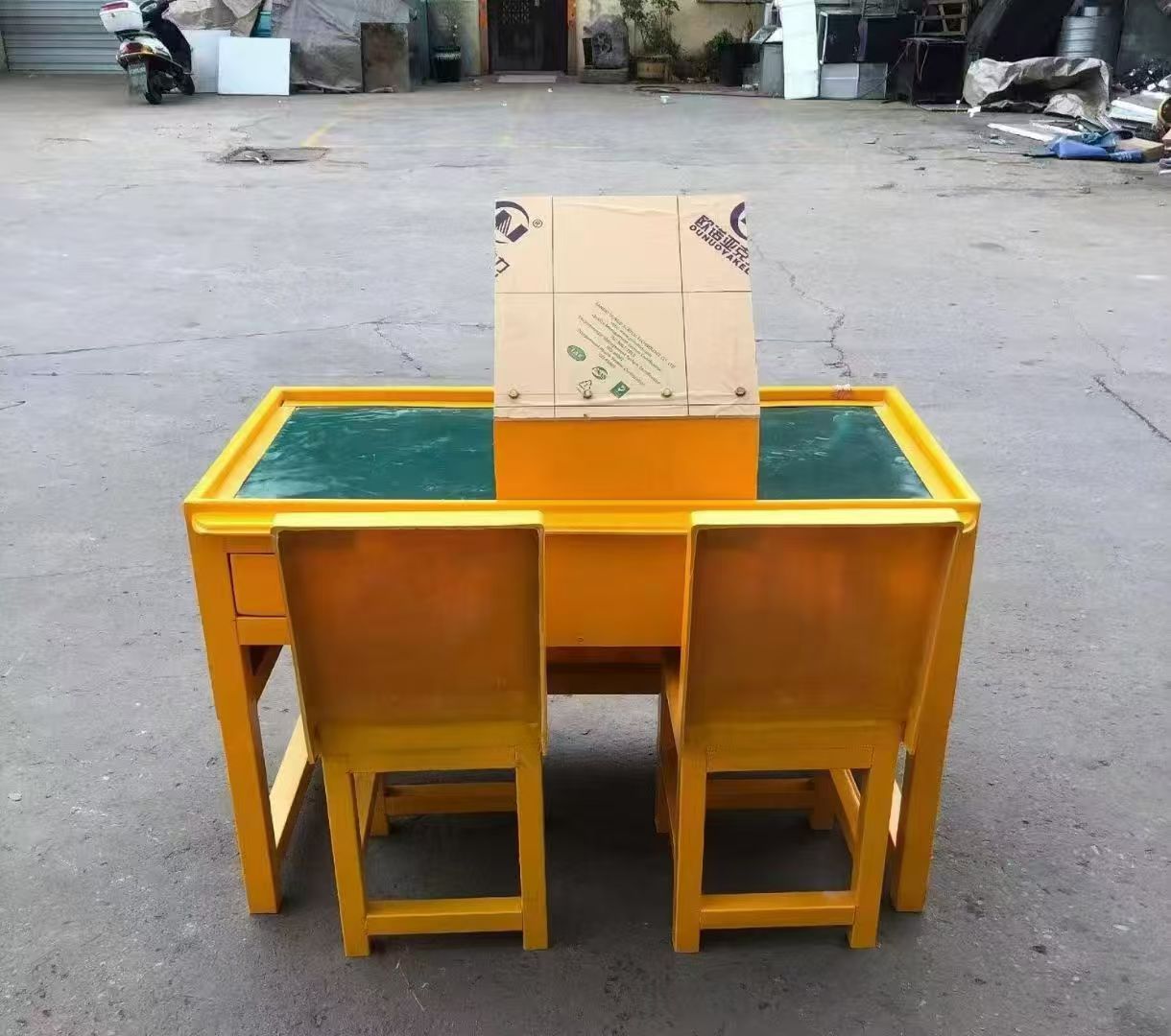 昌洒镇防静电导通桌井下煤矿火工品发放桌：危险品流转的安全守护者